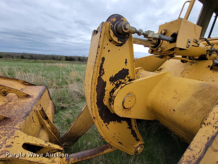 image for item FL9215 1994 Caterpillar 953B  track loader