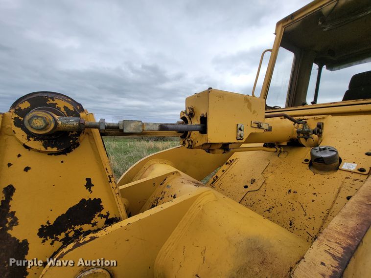 image for item FL9215 1994 Caterpillar 953B  track loader