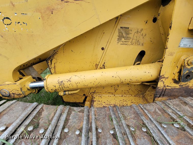 image for item FL9215 1994 Caterpillar 953B  track loader