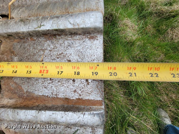 image for item FL9215 1994 Caterpillar 953B  track loader