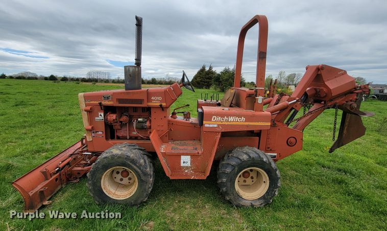 image for item FL9219 1987 Ditch Witch 4010  cable plow