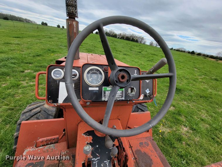 image for item FL9219 1987 Ditch Witch 4010  cable plow