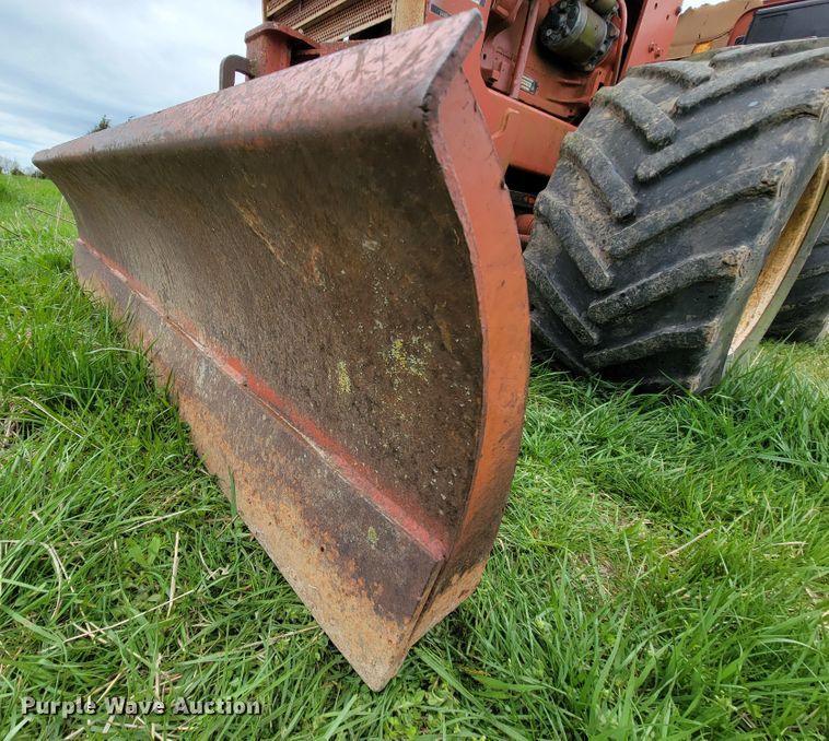 image for item FL9219 1987 Ditch Witch 4010  cable plow