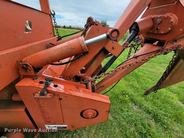 image for item FL9219 1987 Ditch Witch 4010  cable plow