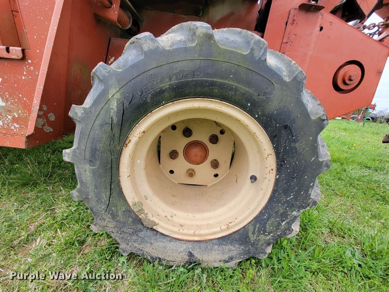 image for item FL9219 1987 Ditch Witch 4010  cable plow