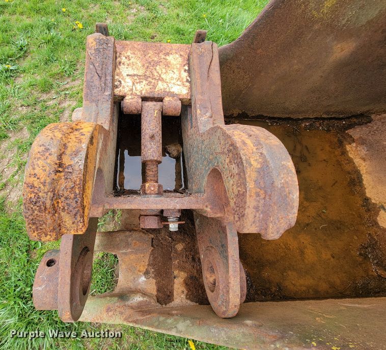 image for item FL9220 36"W excavator bucket