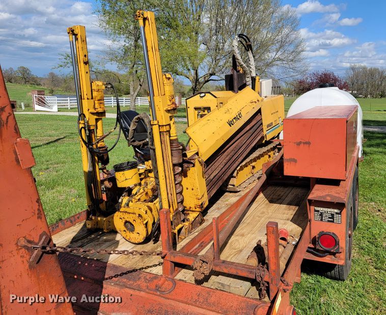 image for item FL9221 1996 Vermeer D7X11 Navigator  directional boring unit