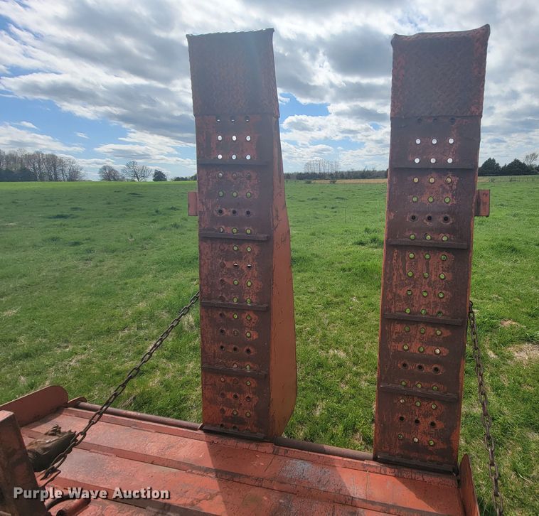 image for item FL9221 1996 Vermeer D7X11 Navigator  directional boring unit