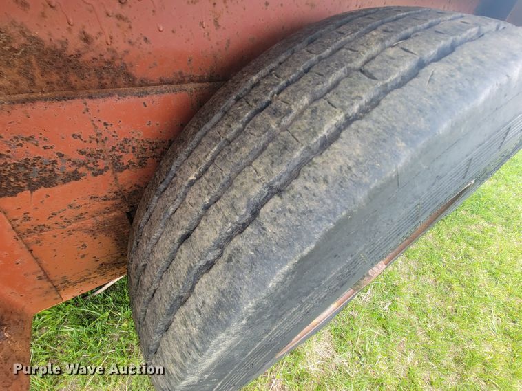 image for item FL9221 1996 Vermeer D7X11 Navigator  directional boring unit