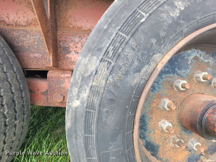 image for item FL9221 1996 Vermeer D7X11 Navigator  directional boring unit