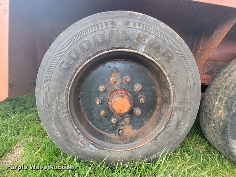 image for item FL9221 1996 Vermeer D7X11 Navigator  directional boring unit