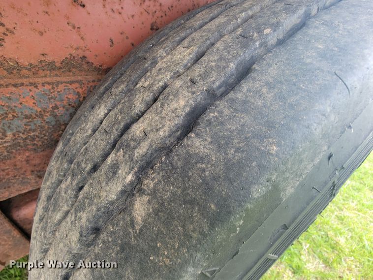 image for item FL9221 1996 Vermeer D7X11 Navigator  directional boring unit