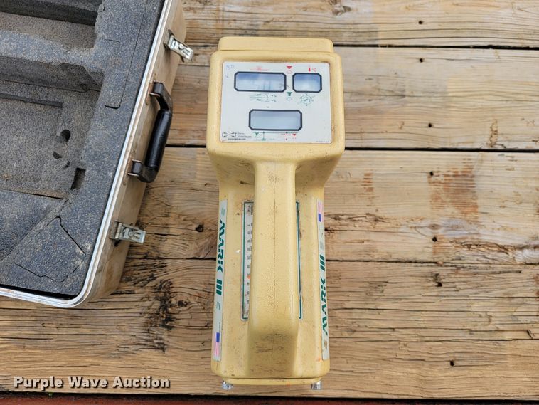 image for item FL9221 1996 Vermeer D7X11 Navigator  directional boring unit