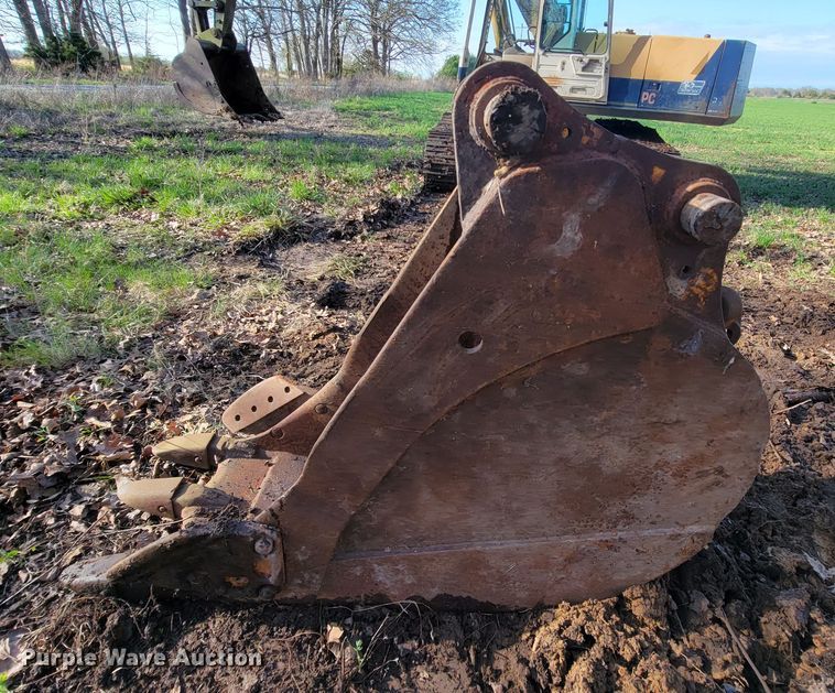 image for item FL9225 28"W excavator bucket