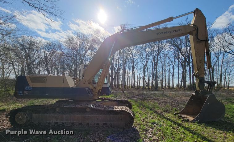 image for item FL9226 1990 Komatsu PC220LC-5  excavator