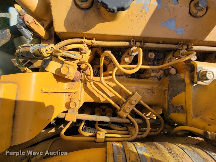 image for item FL9226 1990 Komatsu PC220LC-5  excavator