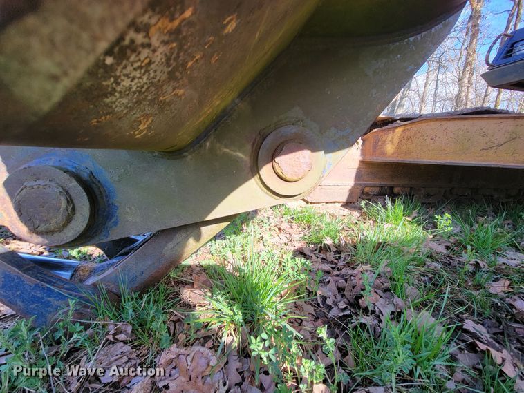 image for item FL9226 1990 Komatsu PC220LC-5  excavator