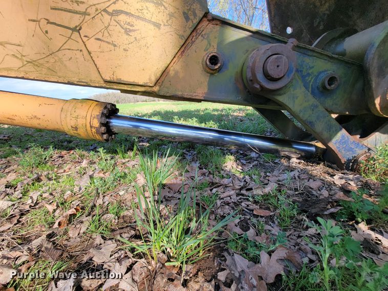 image for item FL9226 1990 Komatsu PC220LC-5  excavator