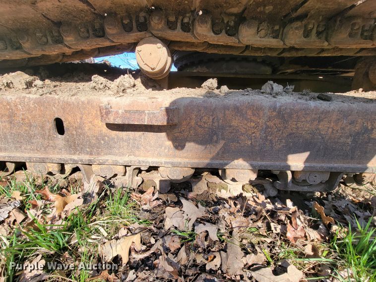 image for item FL9226 1990 Komatsu PC220LC-5  excavator