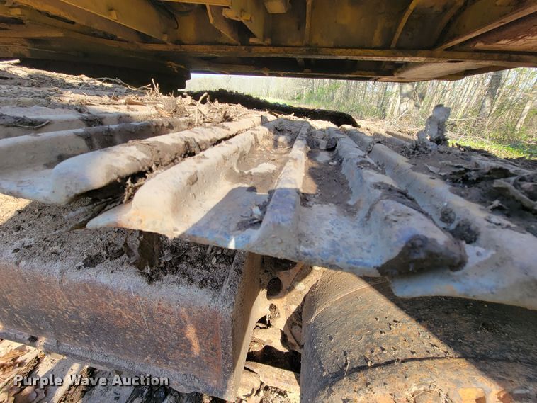 image for item FL9226 1990 Komatsu PC220LC-5  excavator