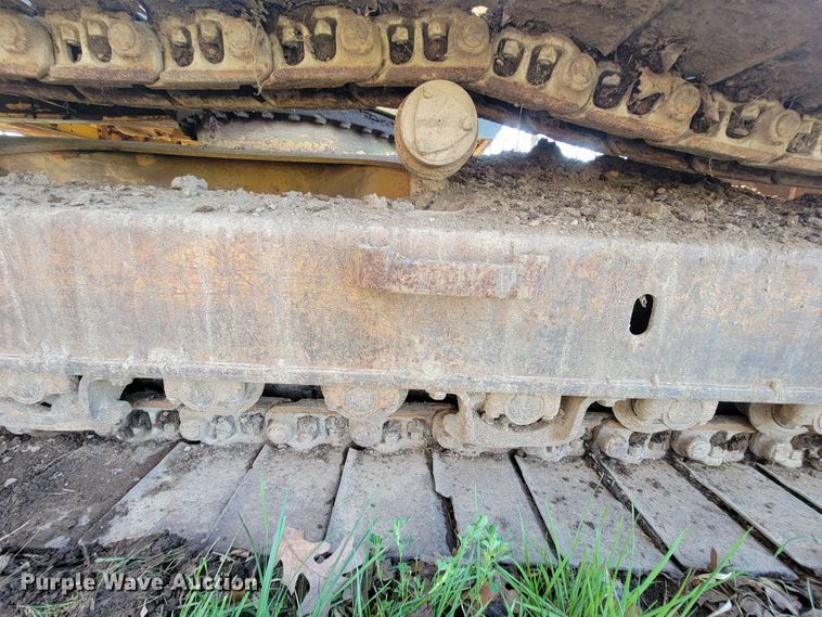 image for item FL9226 1990 Komatsu PC220LC-5  excavator