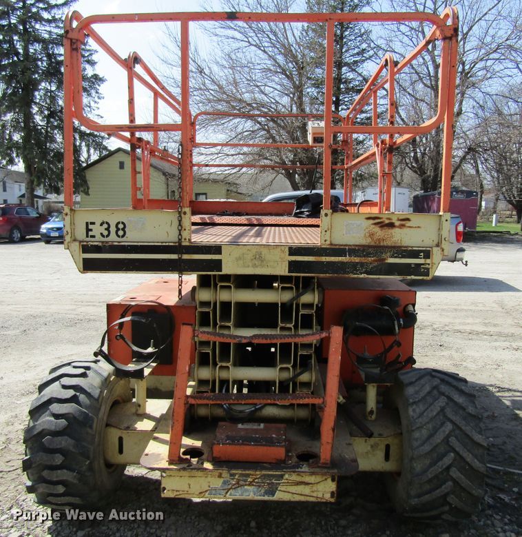 image for item GC9873 1998 JLG 33-RTS  scissor lift