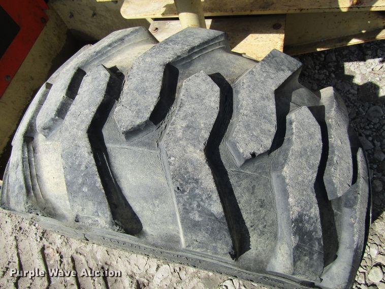 image for item GC9873 1998 JLG 33-RTS  scissor lift