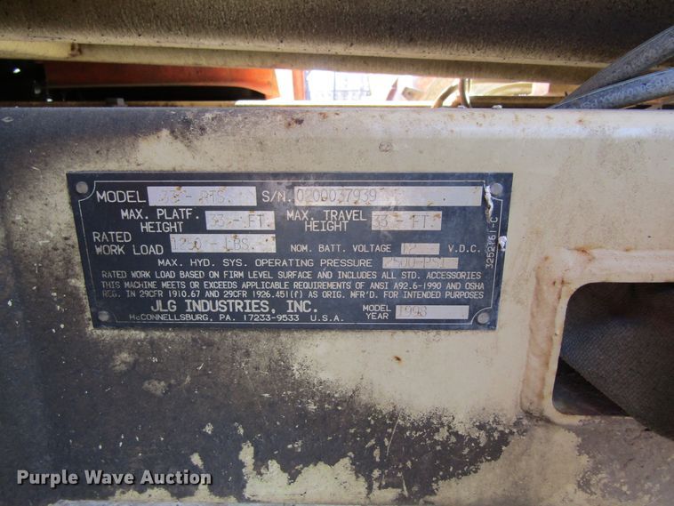 image for item GC9873 1998 JLG 33-RTS  scissor lift