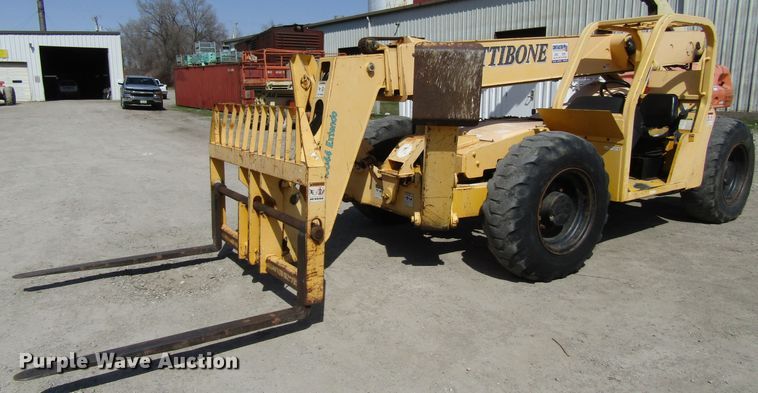 image for item GC9874 2001 Pettibone 10044  telehandler