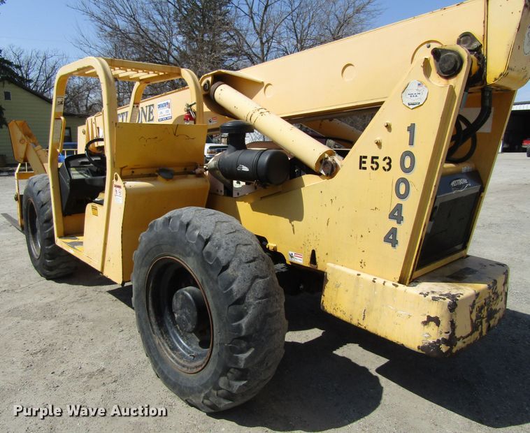 image for item GC9874 2001 Pettibone 10044  telehandler