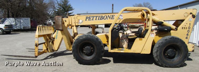 image for item GC9874 2001 Pettibone 10044  telehandler