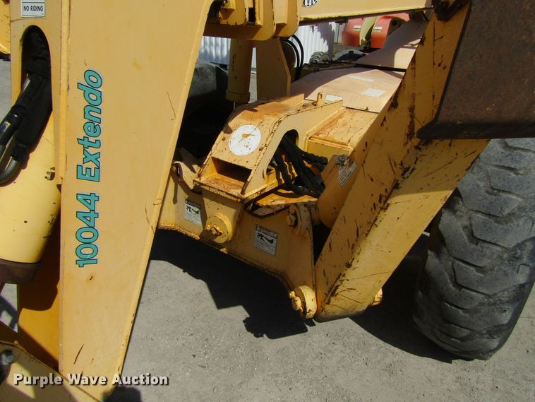 image for item GC9874 2001 Pettibone 10044  telehandler
