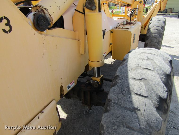 image for item GC9874 2001 Pettibone 10044  telehandler