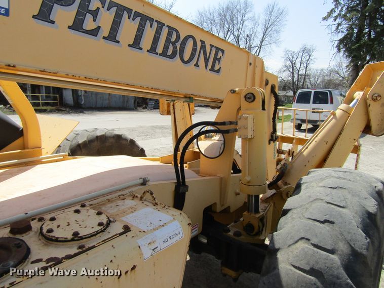 image for item GC9874 2001 Pettibone 10044  telehandler