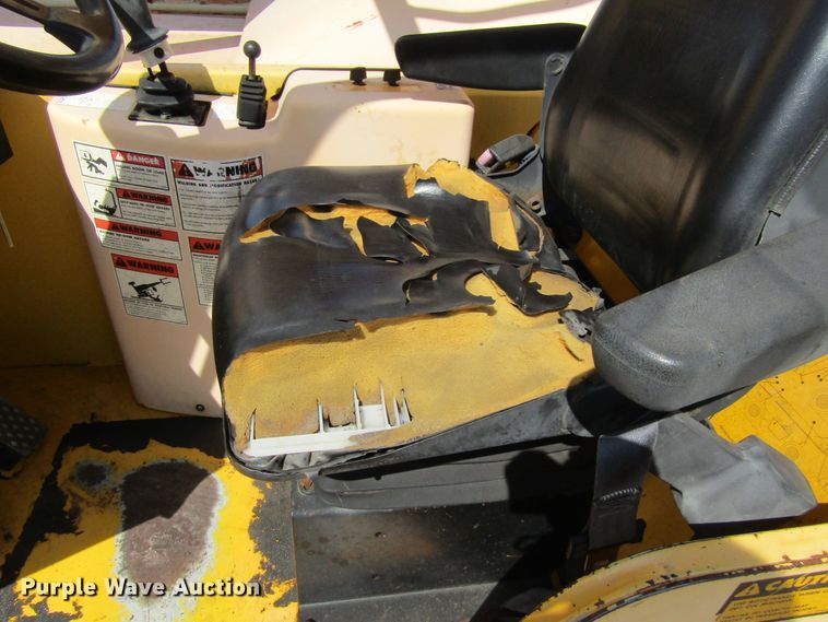 image for item GC9874 2001 Pettibone 10044  telehandler