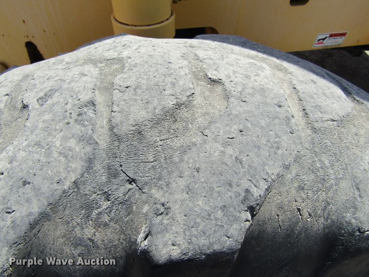 image for item GC9874 2001 Pettibone 10044  telehandler