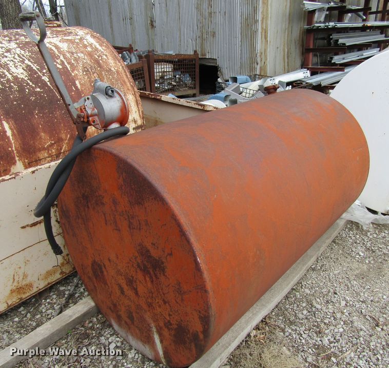 image for item GC9880 (3) Fuel tanks