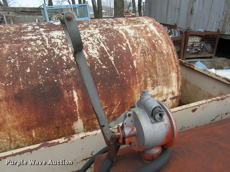 image for item GC9880 (3) Fuel tanks