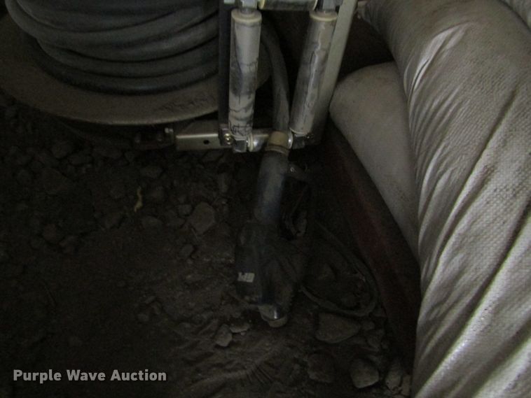 image for item GC9880 (3) Fuel tanks