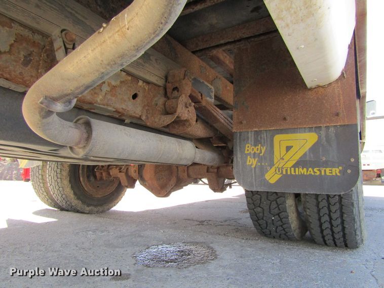 image for item GC9887 1999 Chevrolet Express G3500  box truck