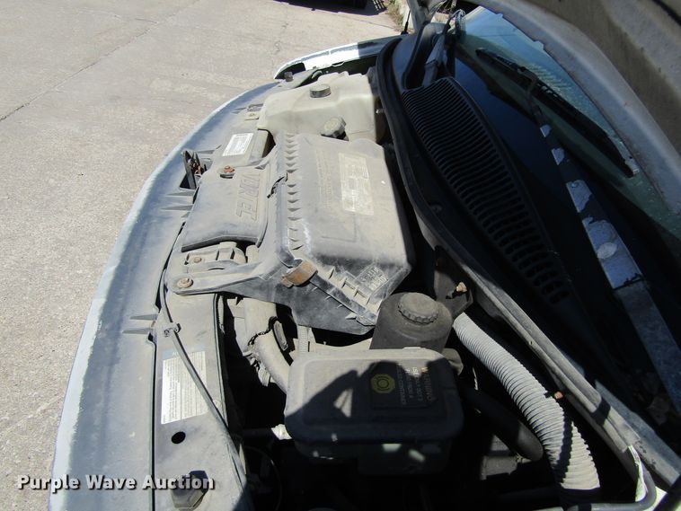 image for item GC9887 1999 Chevrolet Express G3500  box truck