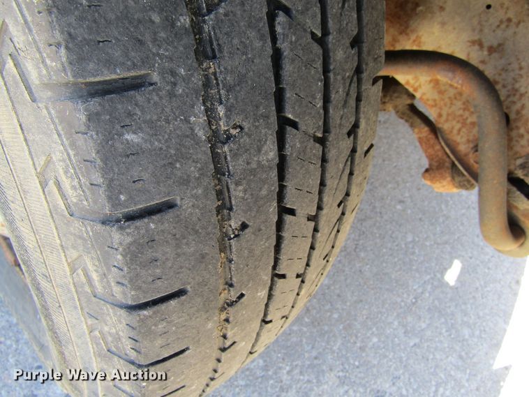 image for item GC9887 1999 Chevrolet Express G3500  box truck