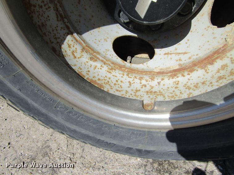 image for item GC9887 1999 Chevrolet Express G3500  box truck