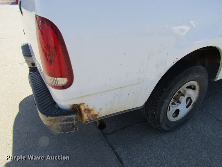 image for item GC9888 2003 Ford F150  pickup truck