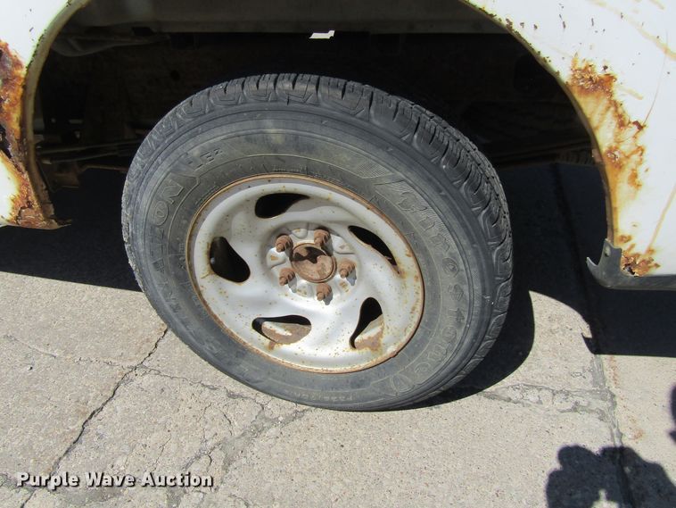 image for item GC9888 2003 Ford F150  pickup truck