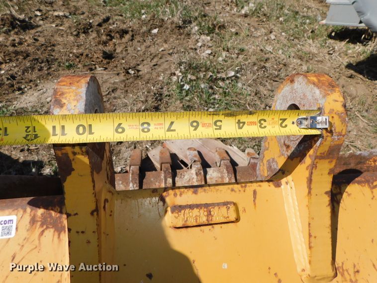 image for item GQ9967 (2) backhoe buckets