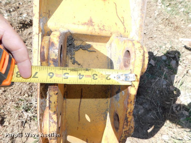 image for item GQ9967 (2) backhoe buckets