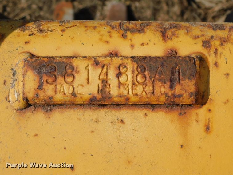 image for item GQ9967 (2) backhoe buckets