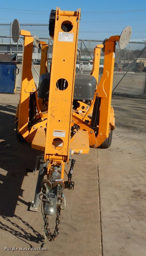 image for item HD9715 2017 Haulotte 45A17  boom lift
