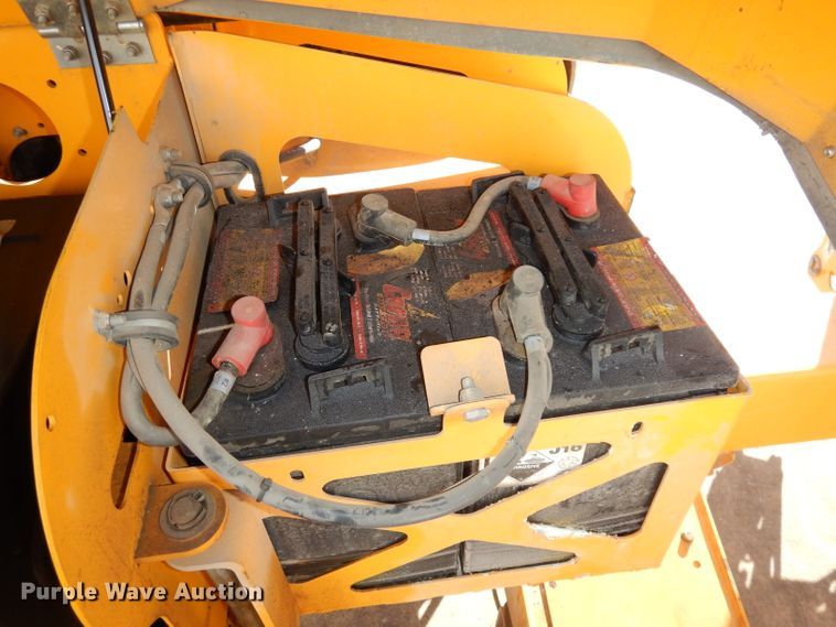 image for item HD9715 2017 Haulotte 45A17  boom lift